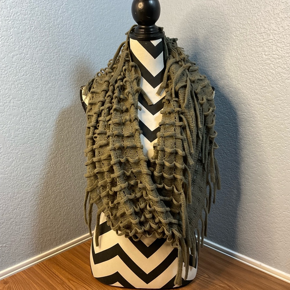 BKE Olive Green Ruffle Knit Infinity Scarf Fringe Open Weave Boho Cozy